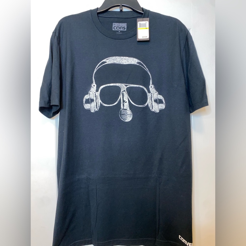 Black, Medium, Converse short sleeve shirt.